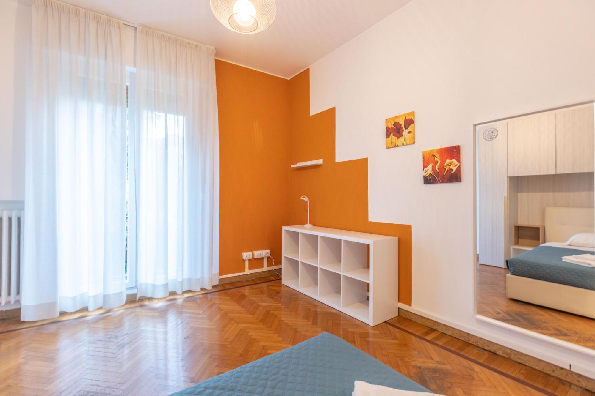 La Finestra Sul Centro, Bologna By Short Holidays Exterior photo