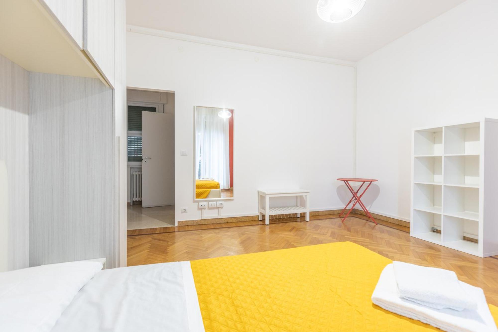 La Finestra Sul Centro, Bologna By Short Holidays Exterior photo